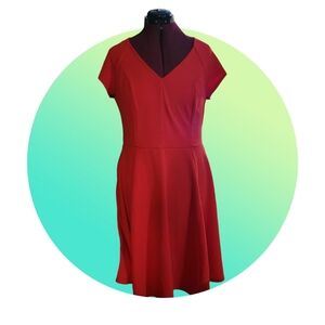 Women's Modcloth Red Fit to Flare Dress Short Sleeve V-neckline Lined Skirt EUC
